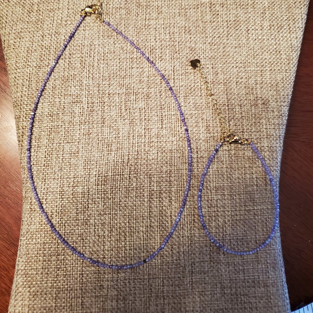 Beaded Necklace and bracelet set